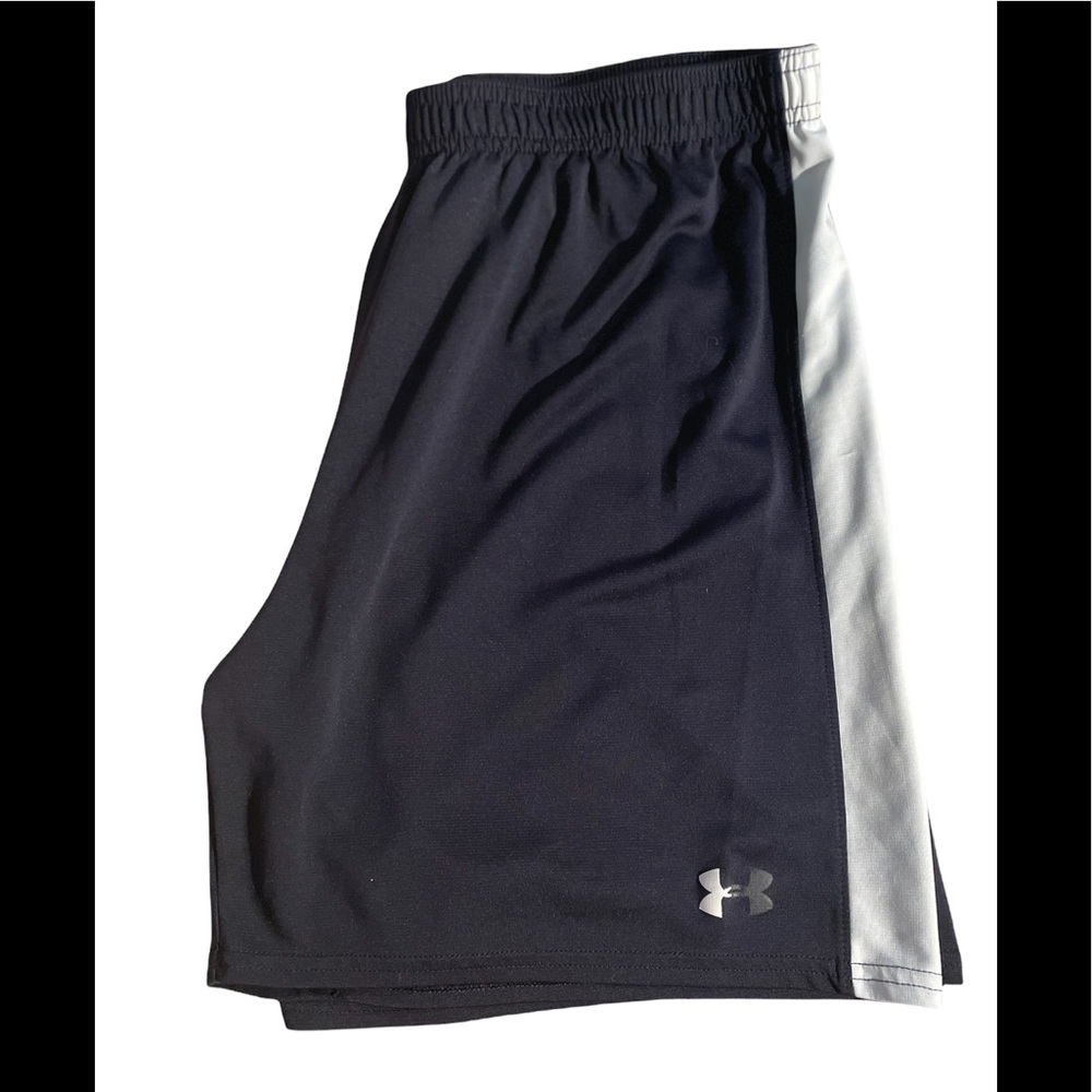 Under Armor Shorts with Elastic Waist & Drawstring Size: Large